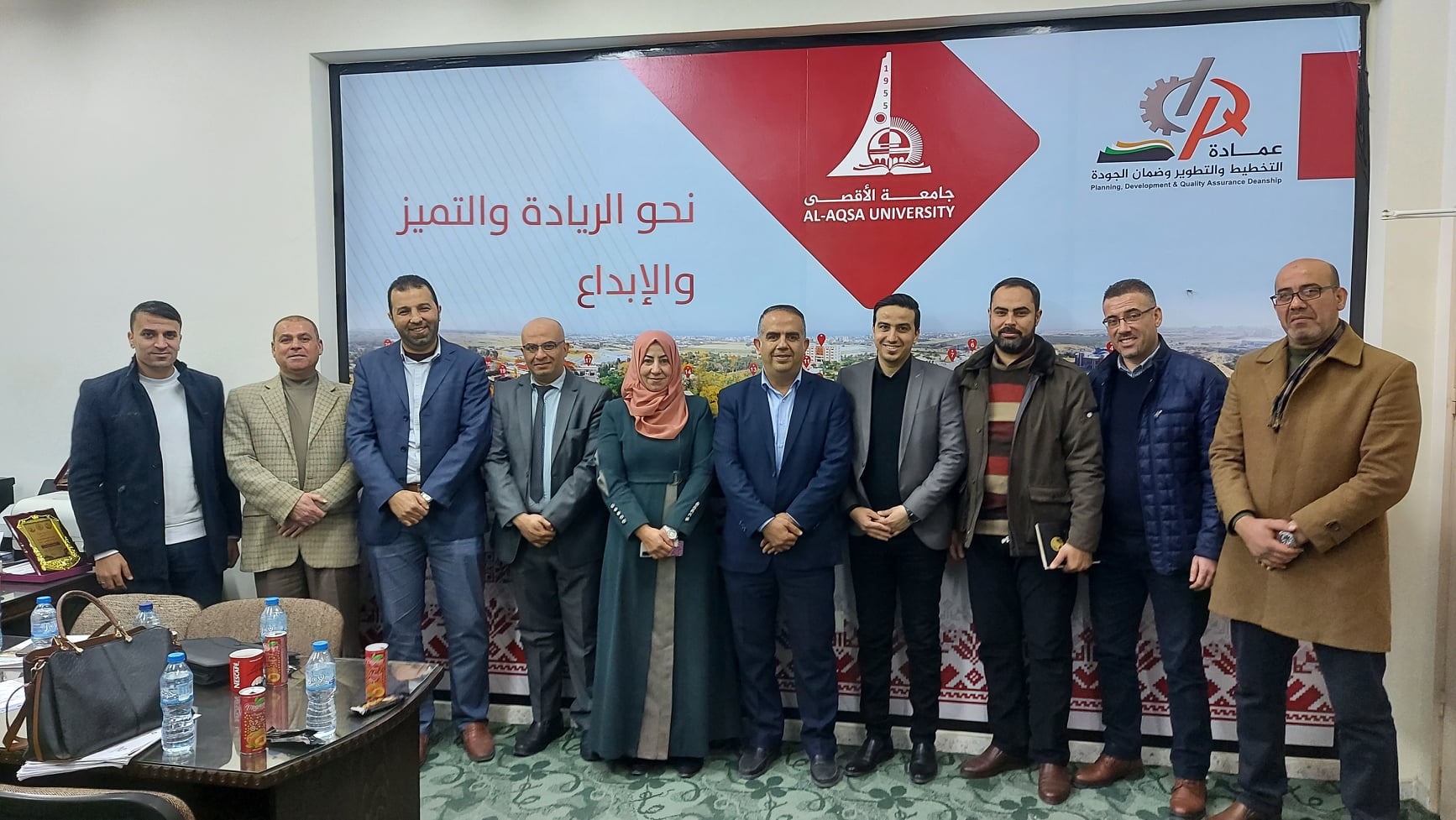 عمادة التخطيط والتطوير وضمان الجودة تعقد لقاء عمل مع كلية الإدارة والتمويل