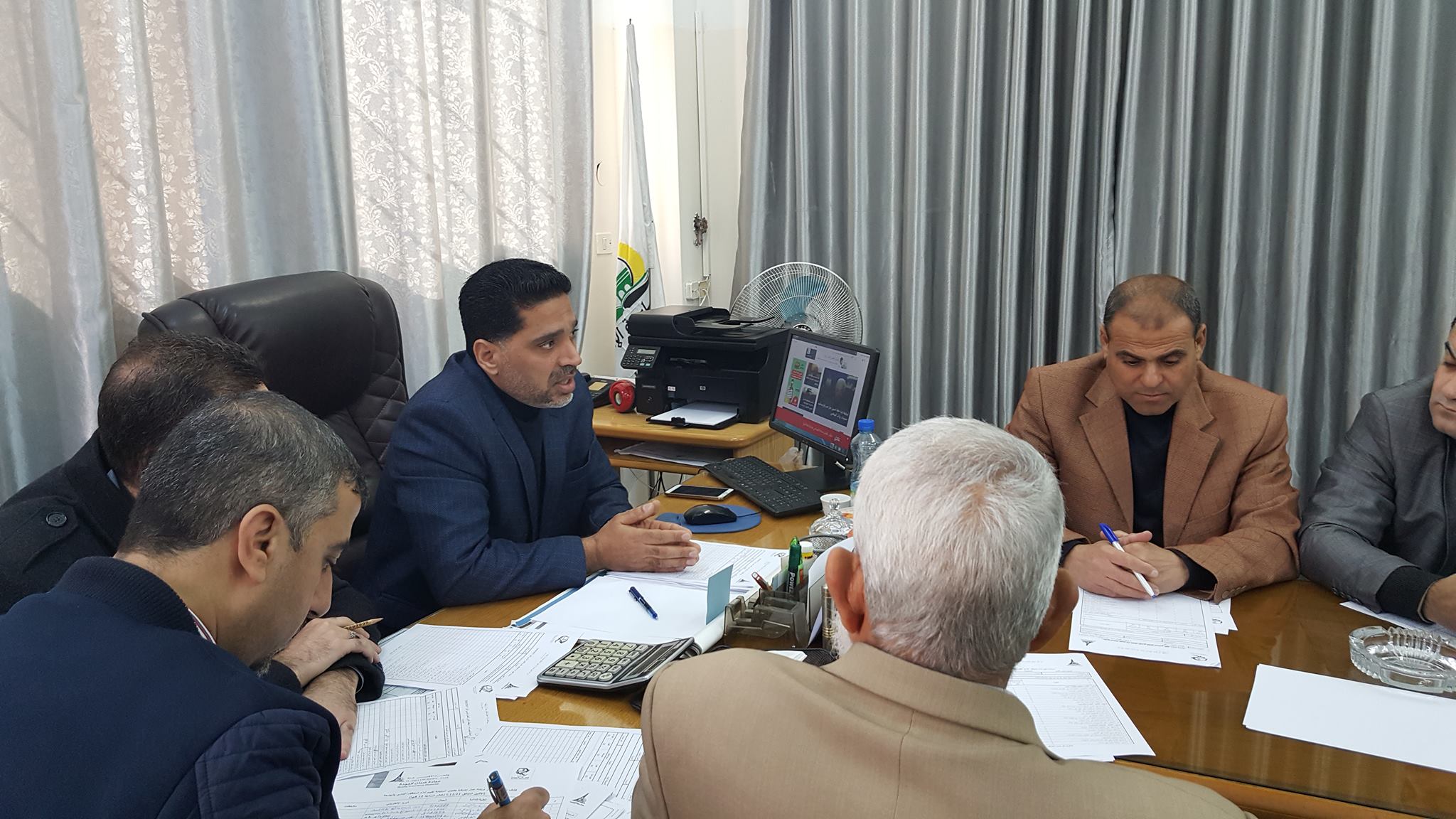 ورشة عمل مصغرة خاصة باستبانة تقييم الموظف الإداري بالجامعة
