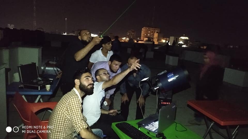 فعالية فلكية في جامعة الأقصى للعاملين وأبنائهم