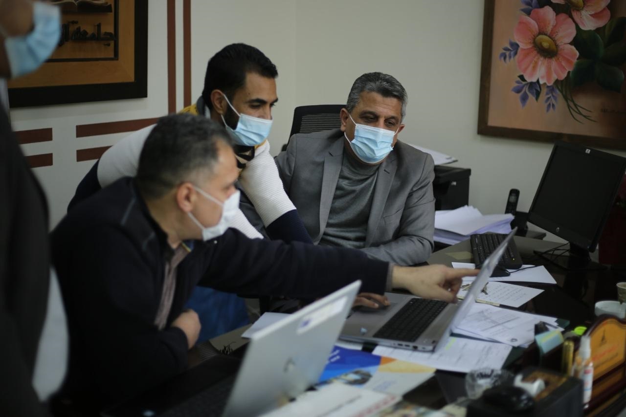 الشئون الاكاديمة (لجنة الاختبارات الالكترونية المركزية) و مركز تكنولوجيا المعلومات تطوران منظومة تواصل الكنترونية للطلبة خلال الاختبارات النهائية بالجامعة