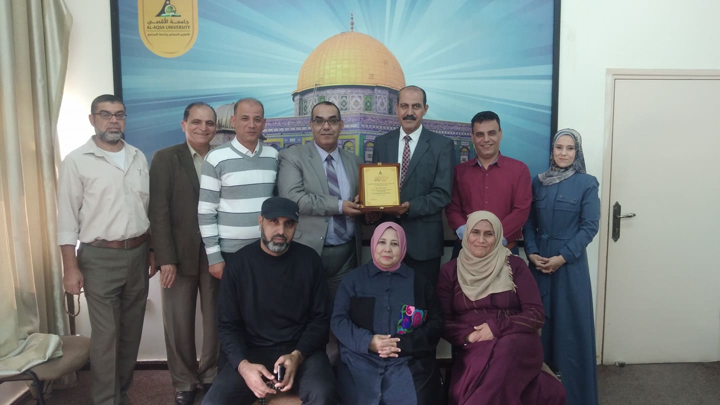 الأستاذ الدكتور إياد عبد الجواد  يتسلم مهامه عميداً لخدمة المجتمع والتعليم المستمر