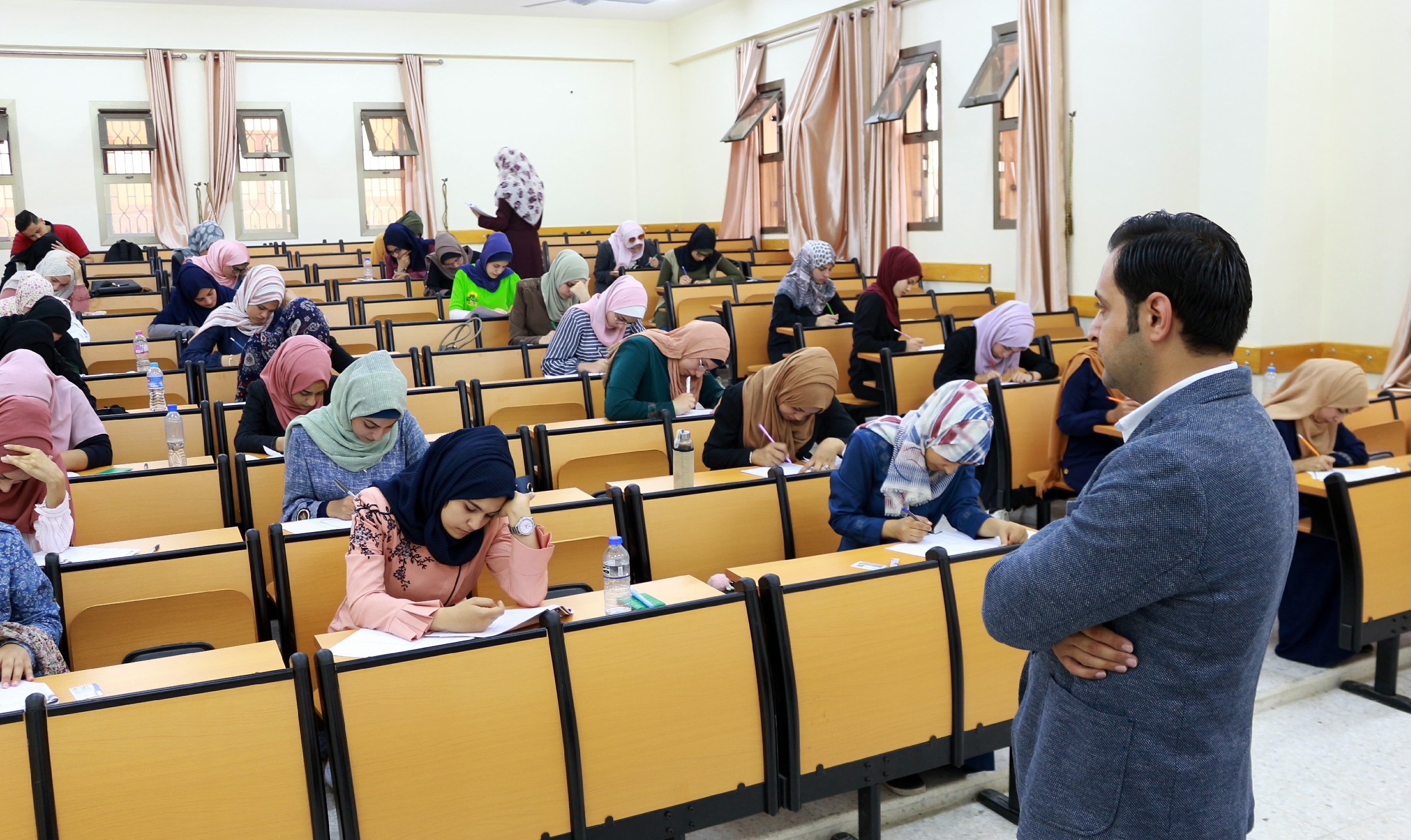 Al-Aqsa University held IELTS test for the purpose of the students' mobility within Erasmus plus ICM